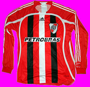 river plate away jersey